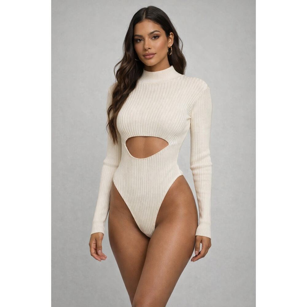 PrettyLittleThing Cream Soft Rib Knit Cut-Out Bodysuit Long Sleeve Size M  NWT